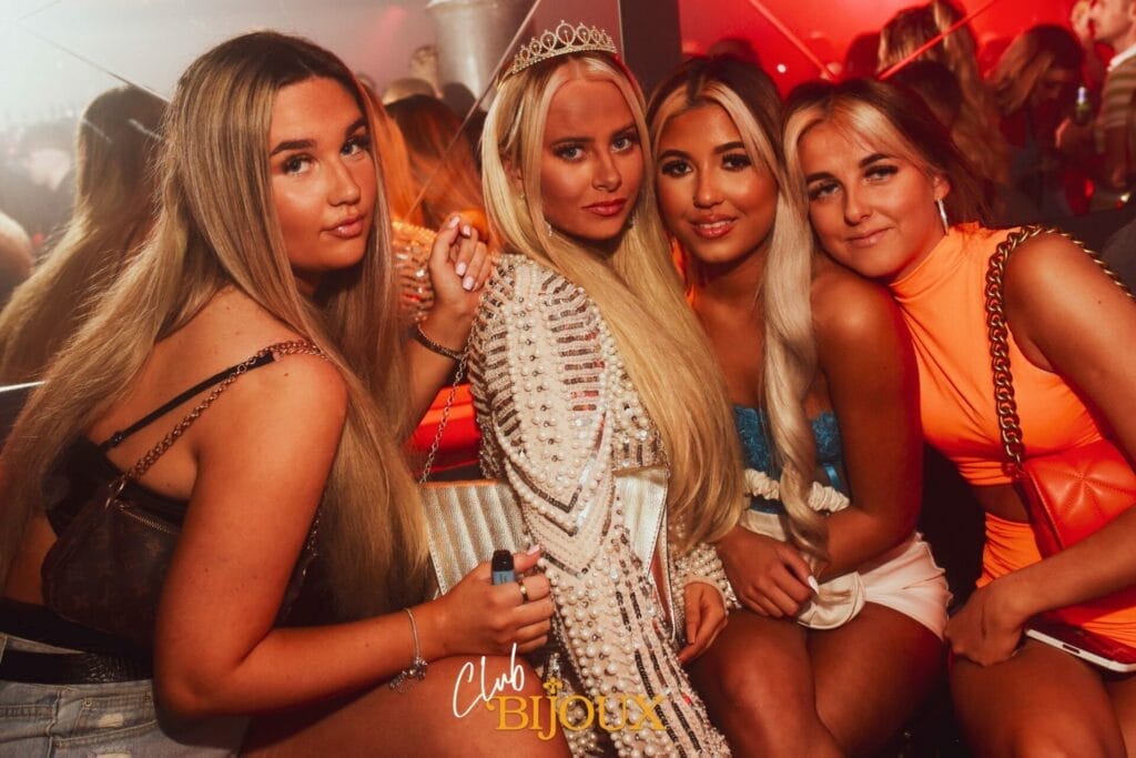 Club Bijoux Newcastle best unis for nightlife