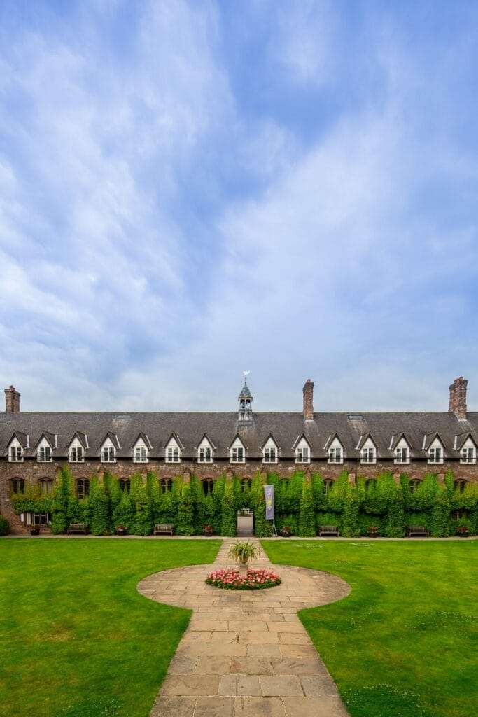 York St John University