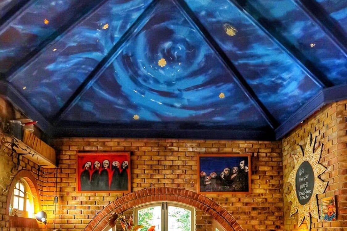 Cafe Van Gogh