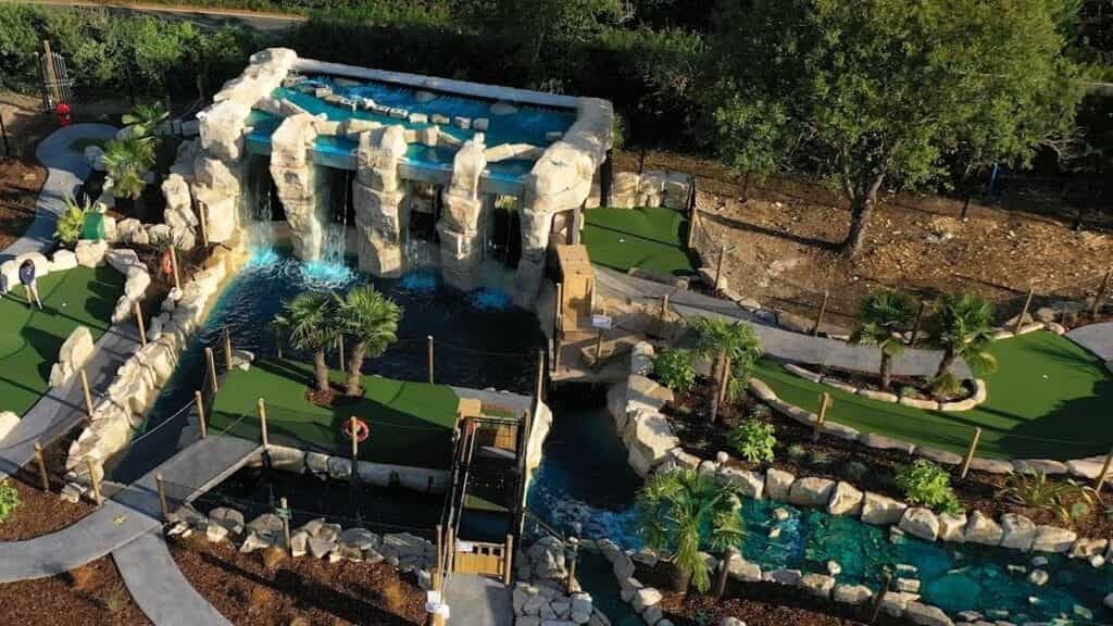 Congo Falls Adventure Golf