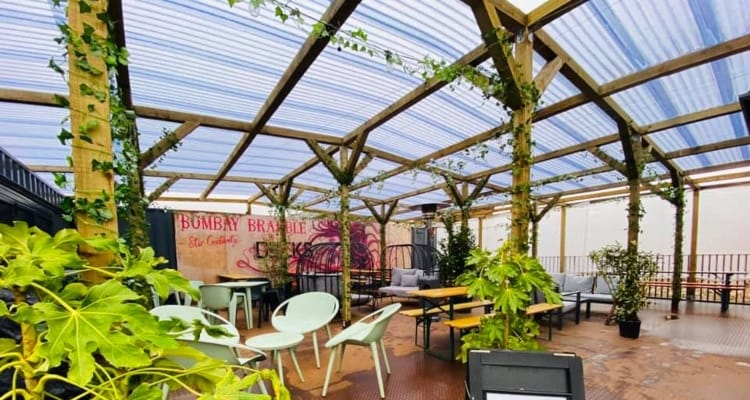 Decks roof top bar