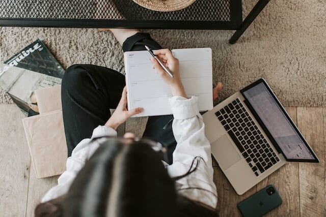 do students pay tax?