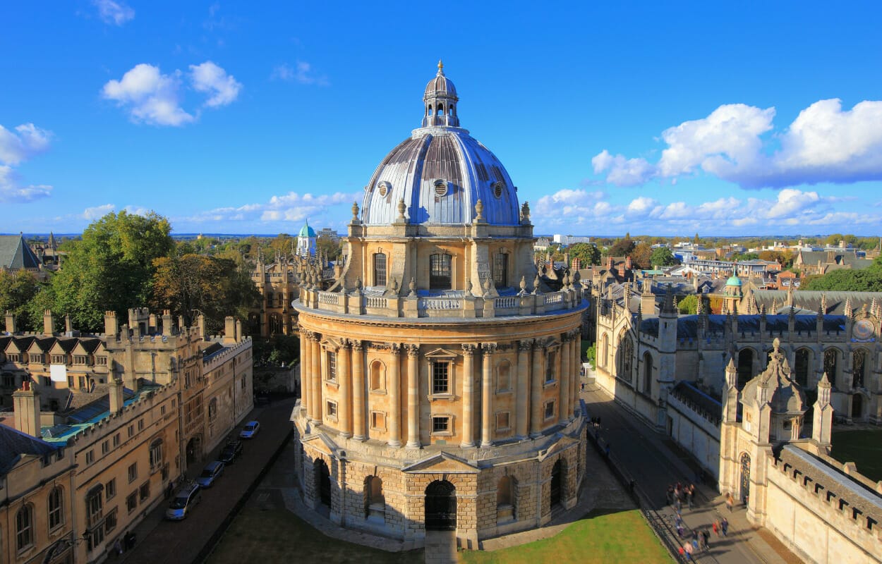is oxford brookes better than oxford university