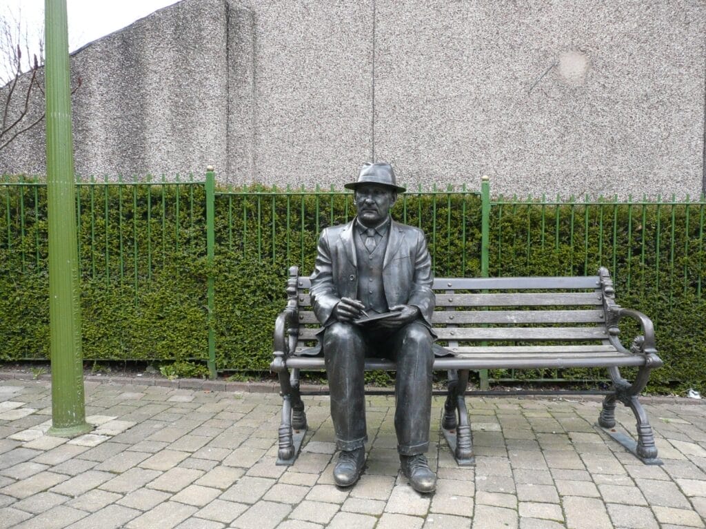 LS Lowry