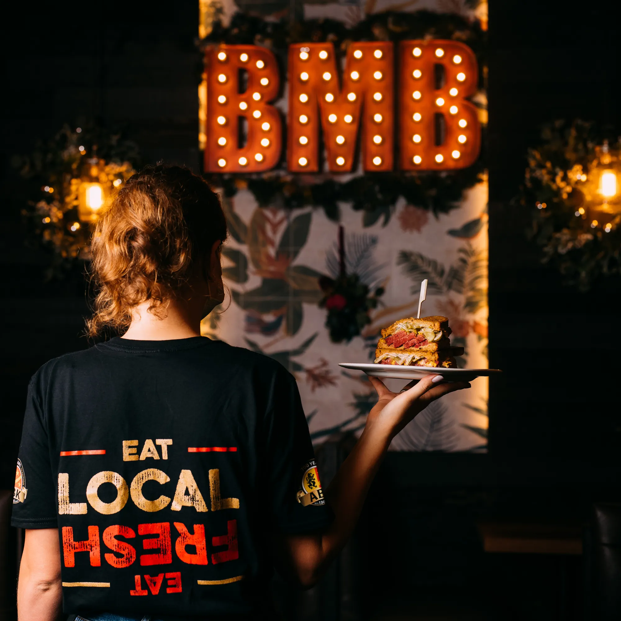 Bread Meats Bread - halal options 